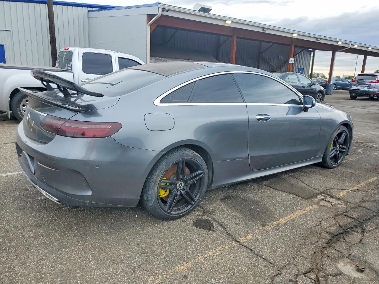 2018 Mercedes-Benz E 400 - Image 3