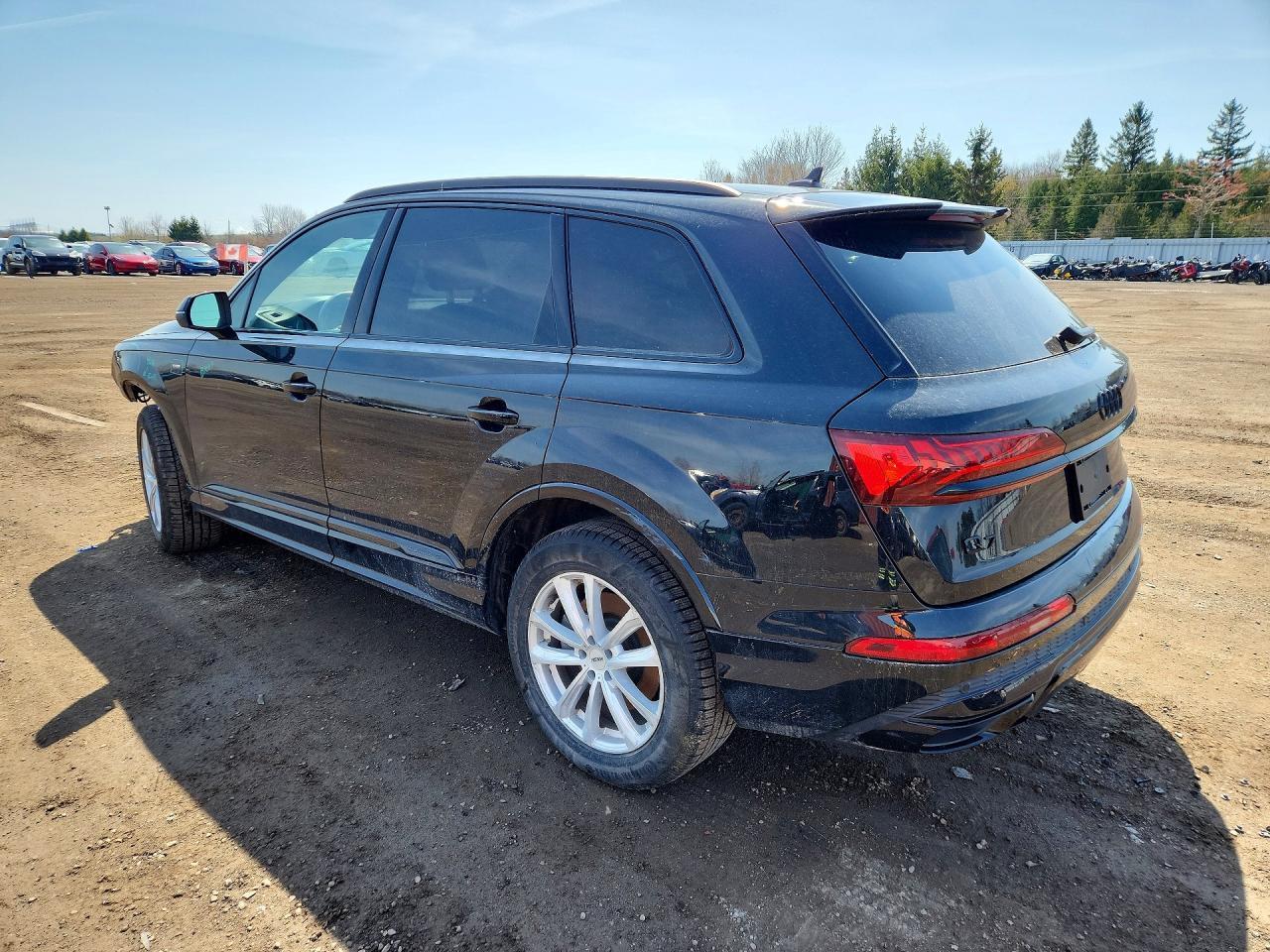 2023 Audi Q7 Komfort - Image 2