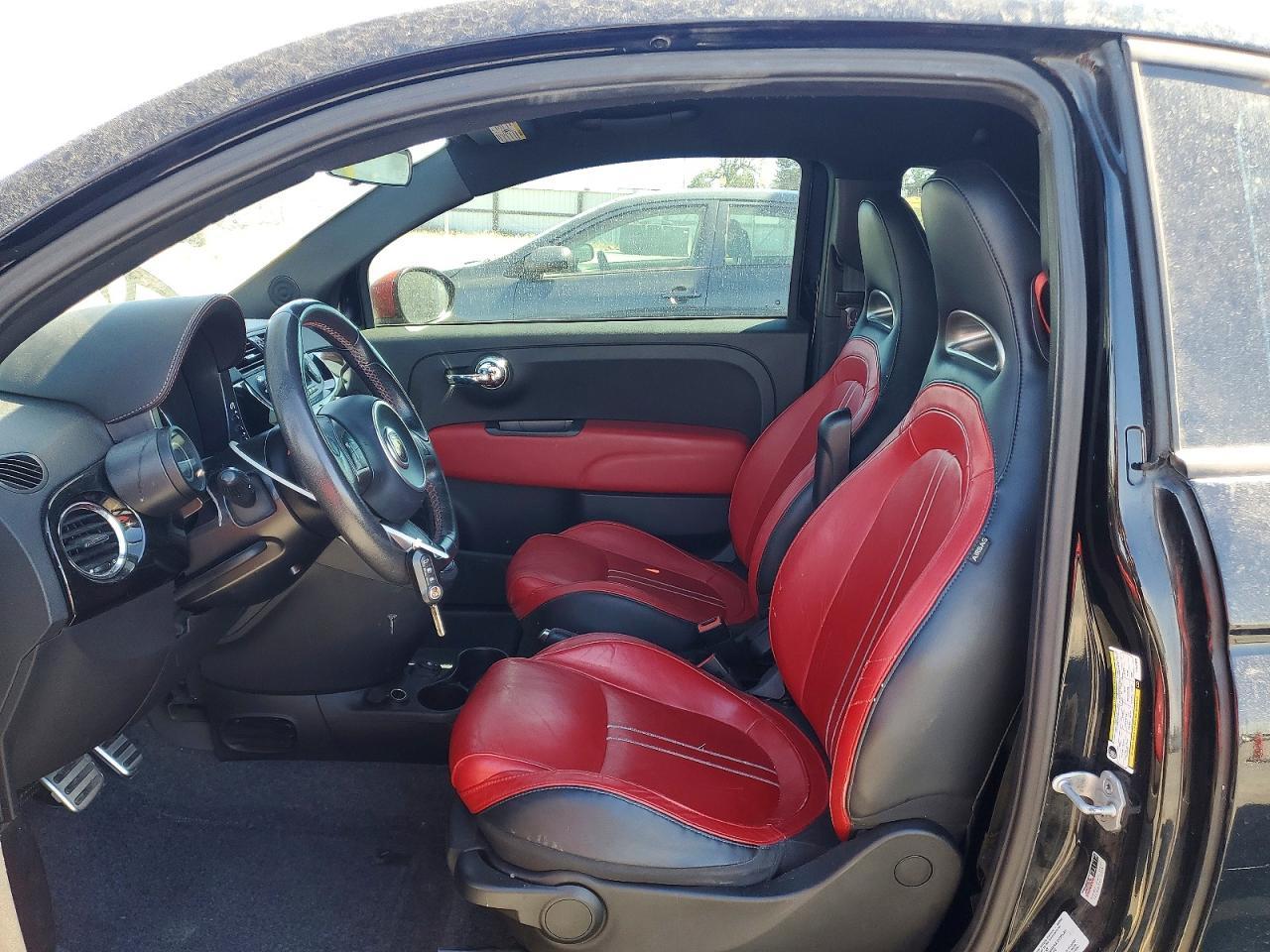 2015 Fiat 500 Abarth - Фото 7