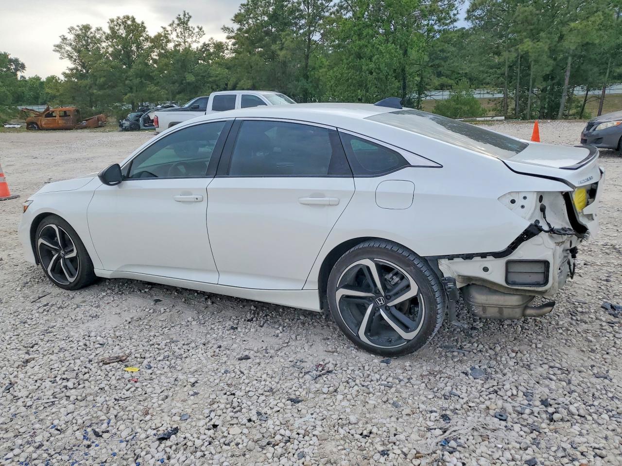 2022 Honda Accord Sport - Фото 2