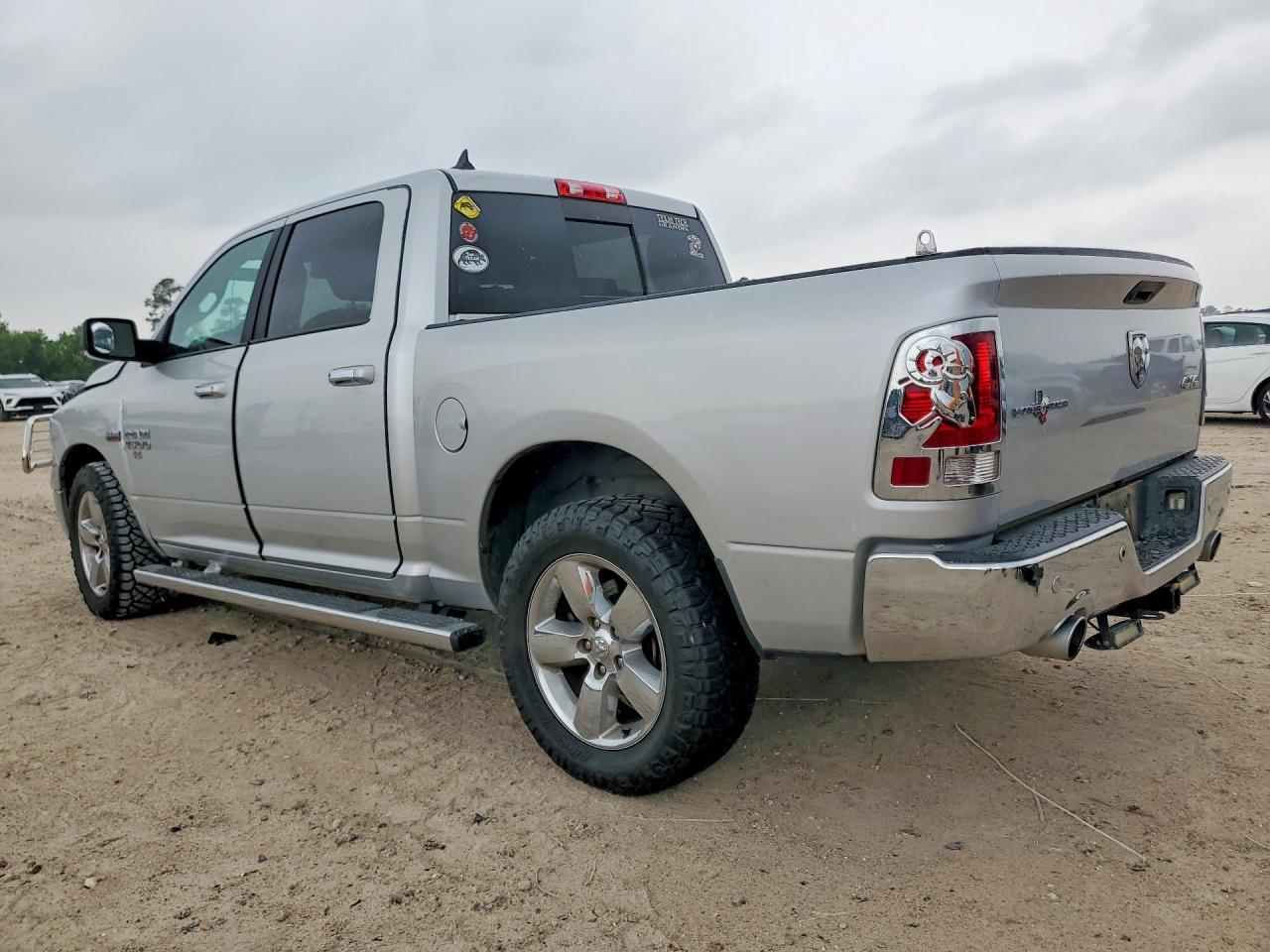 2017 Ram 1500 Slt - Фото 2