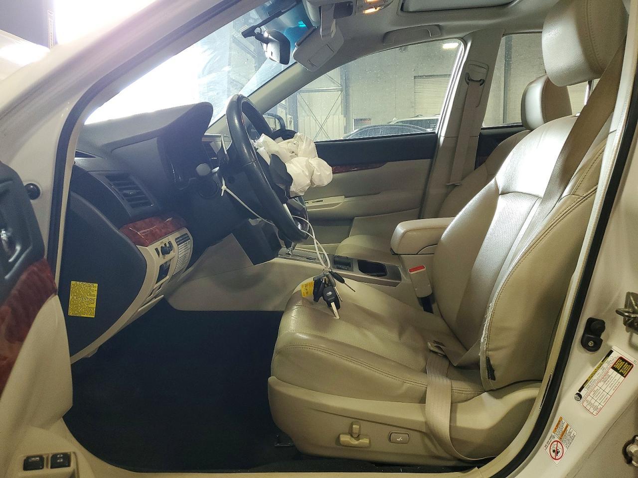 2011 Subaru Legacy 3.6R Limited - Фото 7