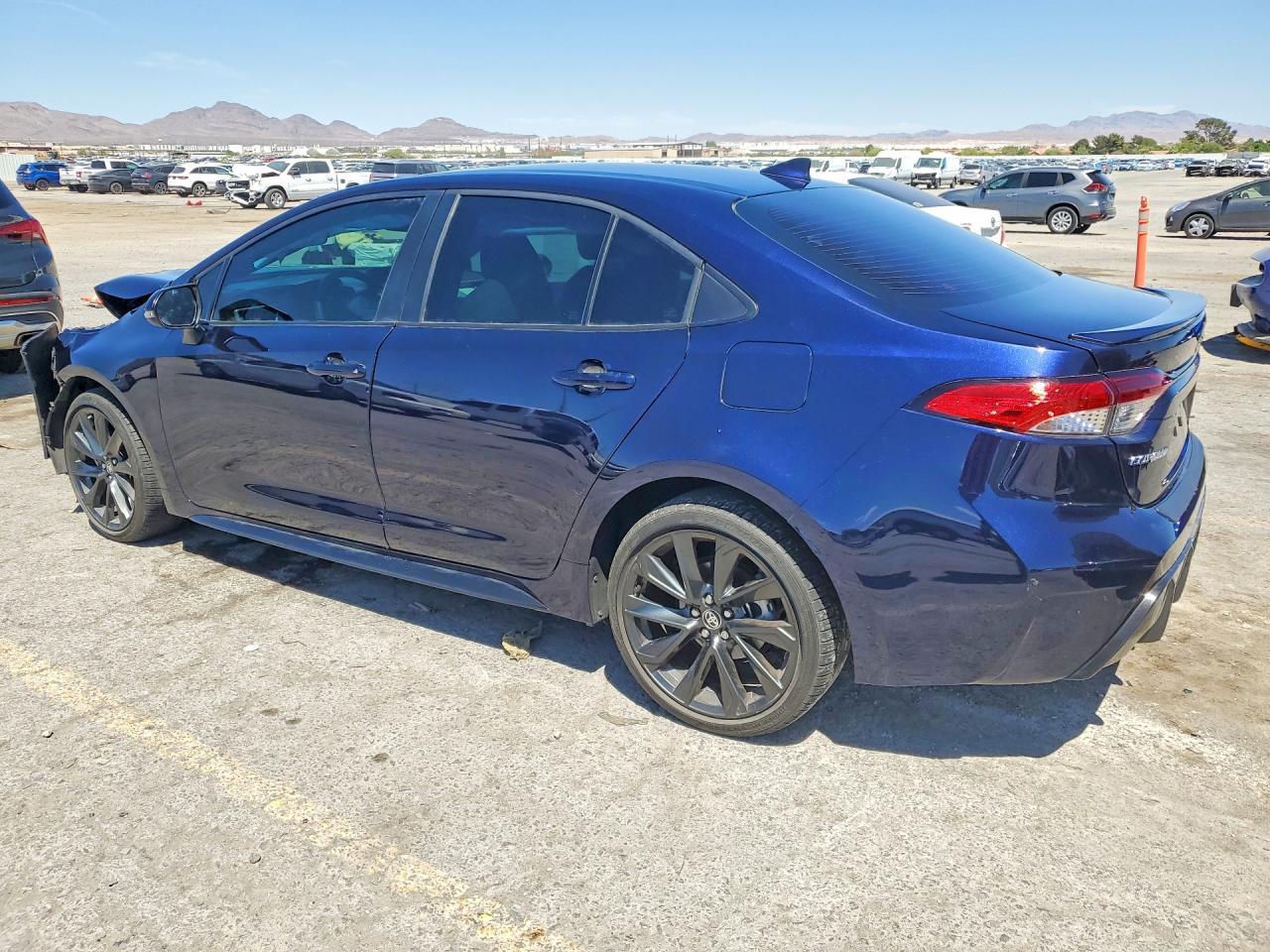 2024 Toyota Corolla Se - Фото 2