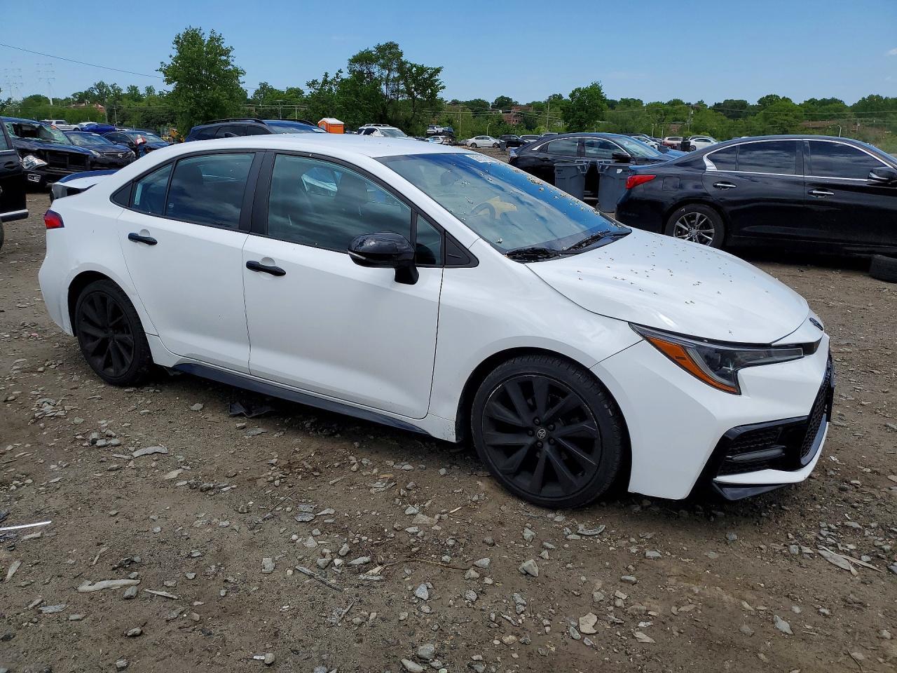 2022 Toyota Corolla Se Nightshade Edition - Image 4