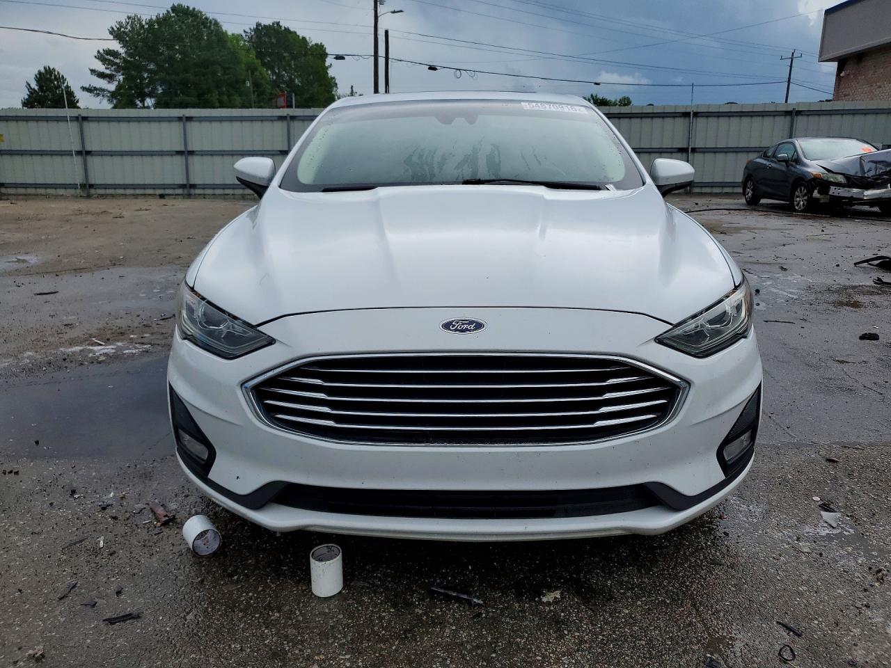 2020 Ford Fusion Se - Image 5