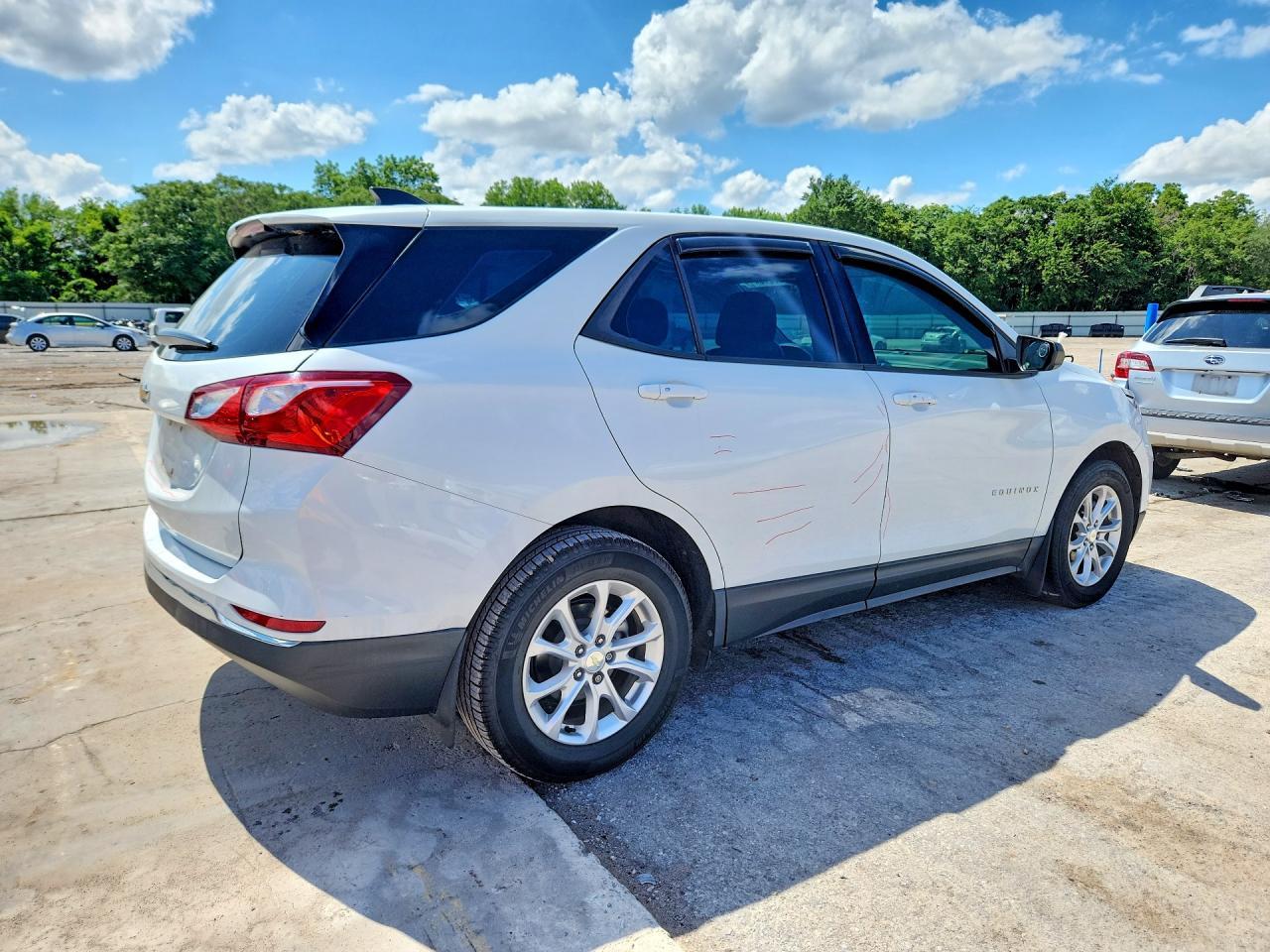 2018 Chevrolet Equinox Ls - Фото 3