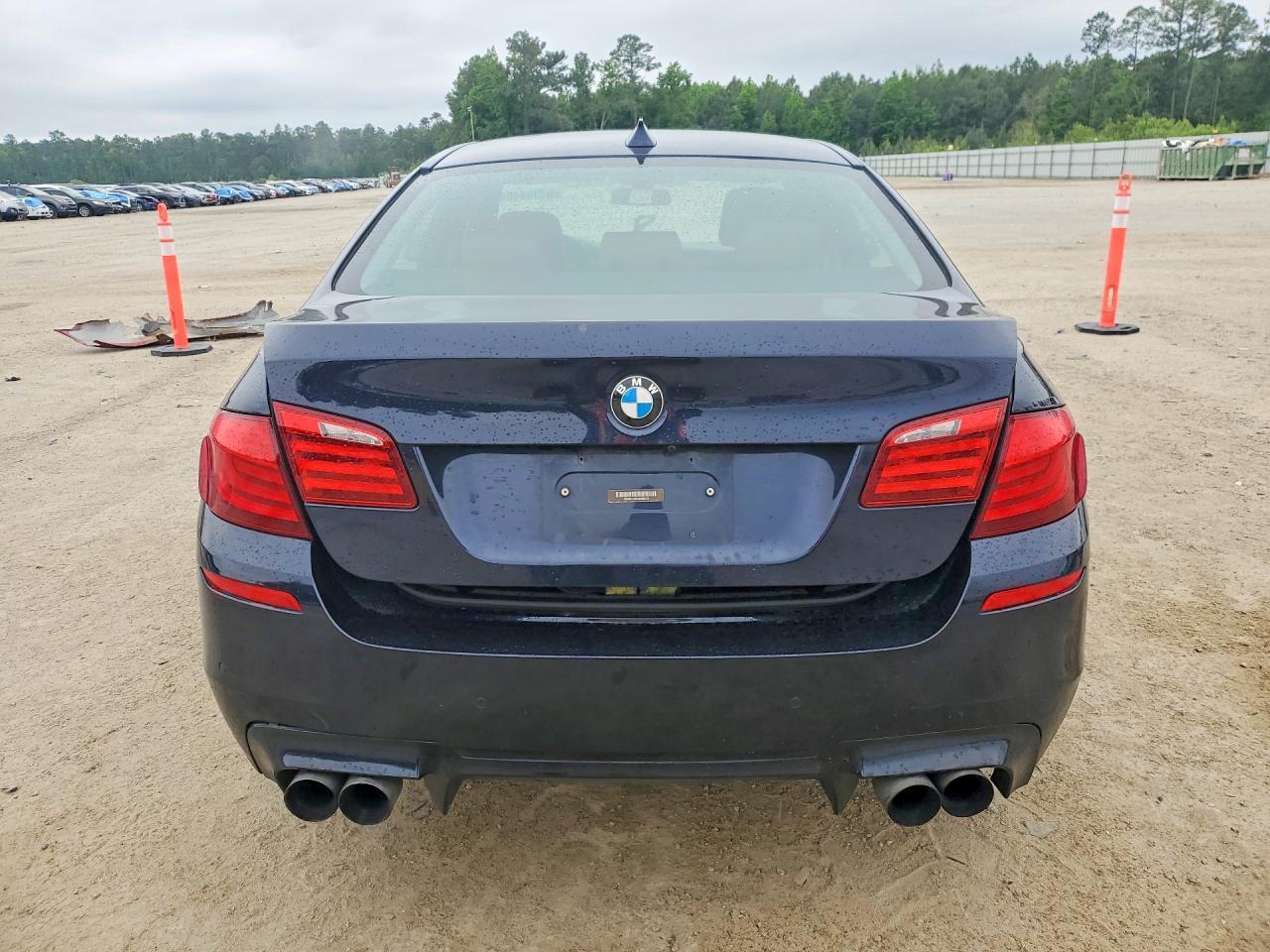 2012 BMW 528 Xi - Image 6