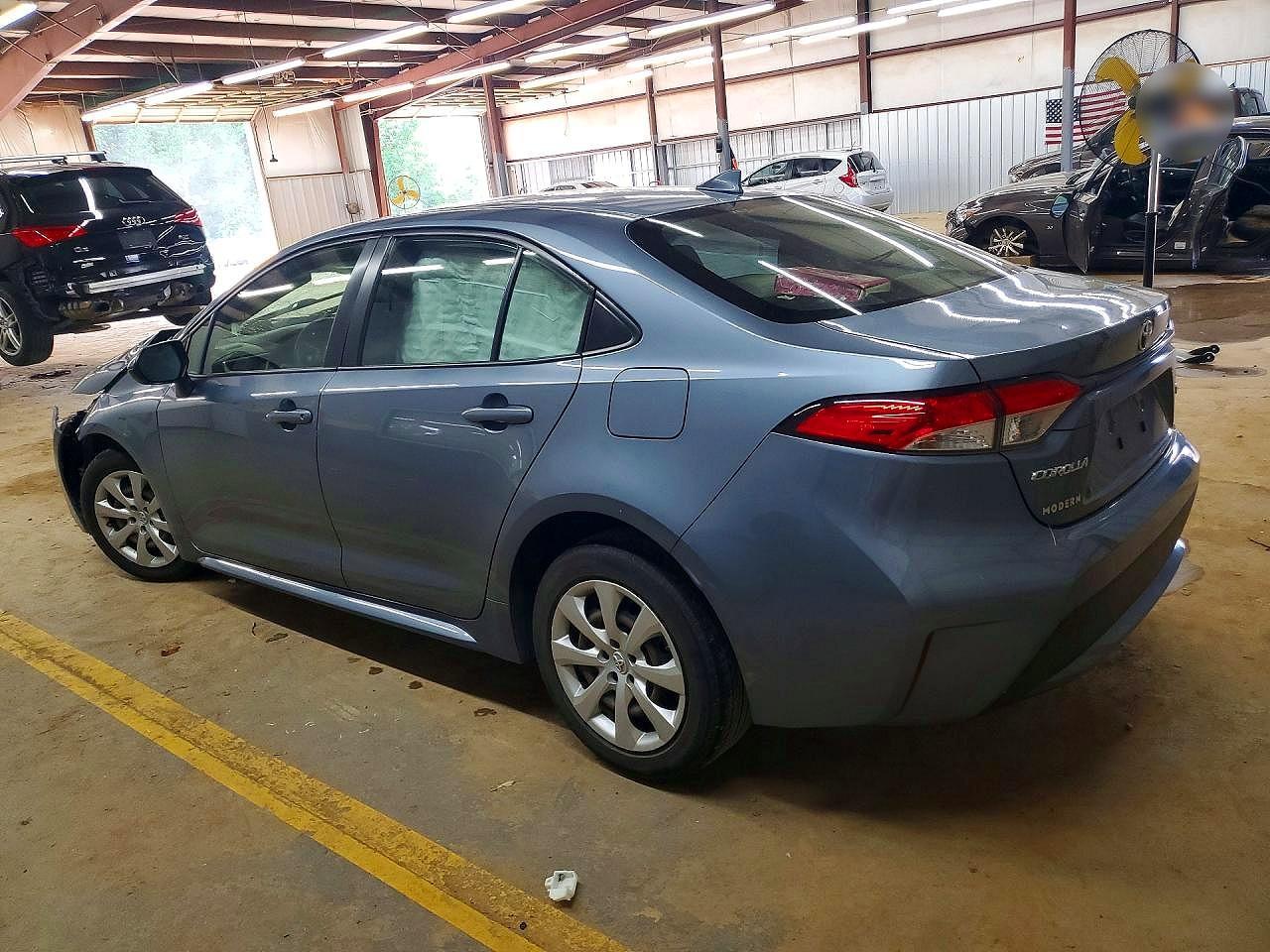 2020 Toyota Corolla Le - Image 2
