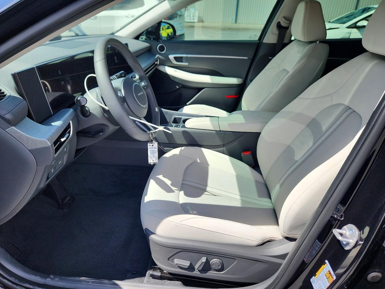 2025 Hyundai Sonata Sel - Image 7