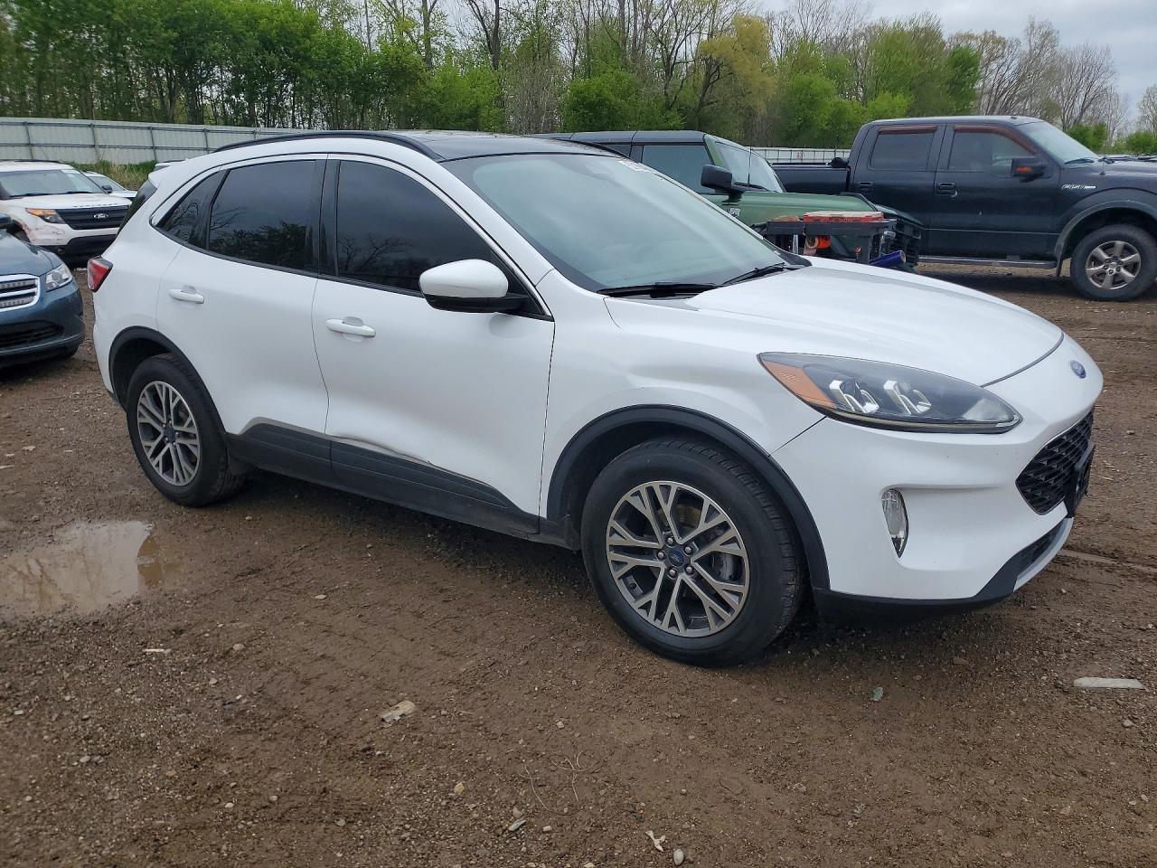 2020 Ford Escape Sel - Фото 4