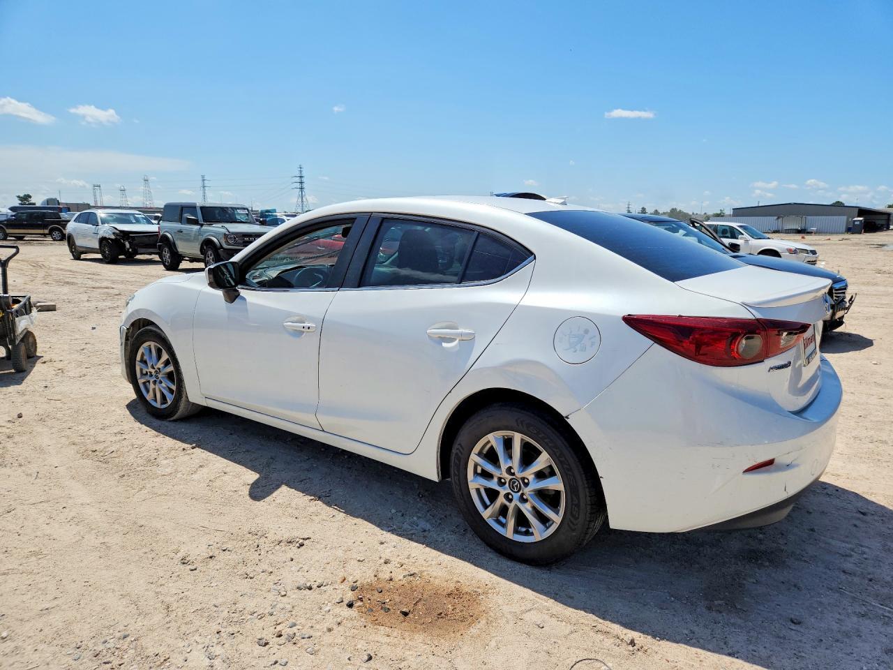 2016 Mazda 3 Touring - Image 2
