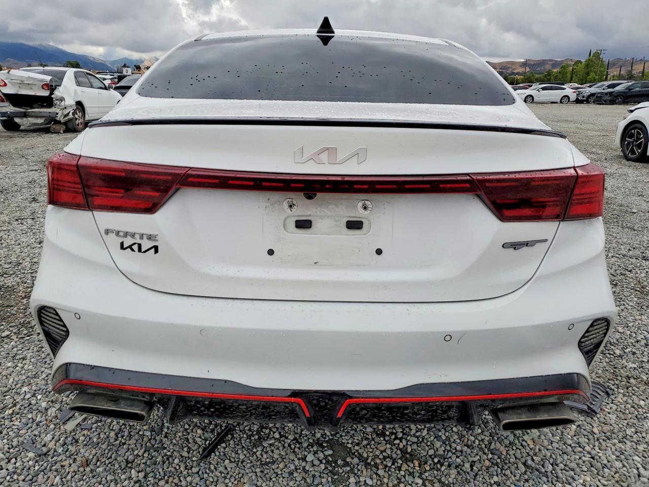 2022 Kia Forte Gt - Image 6