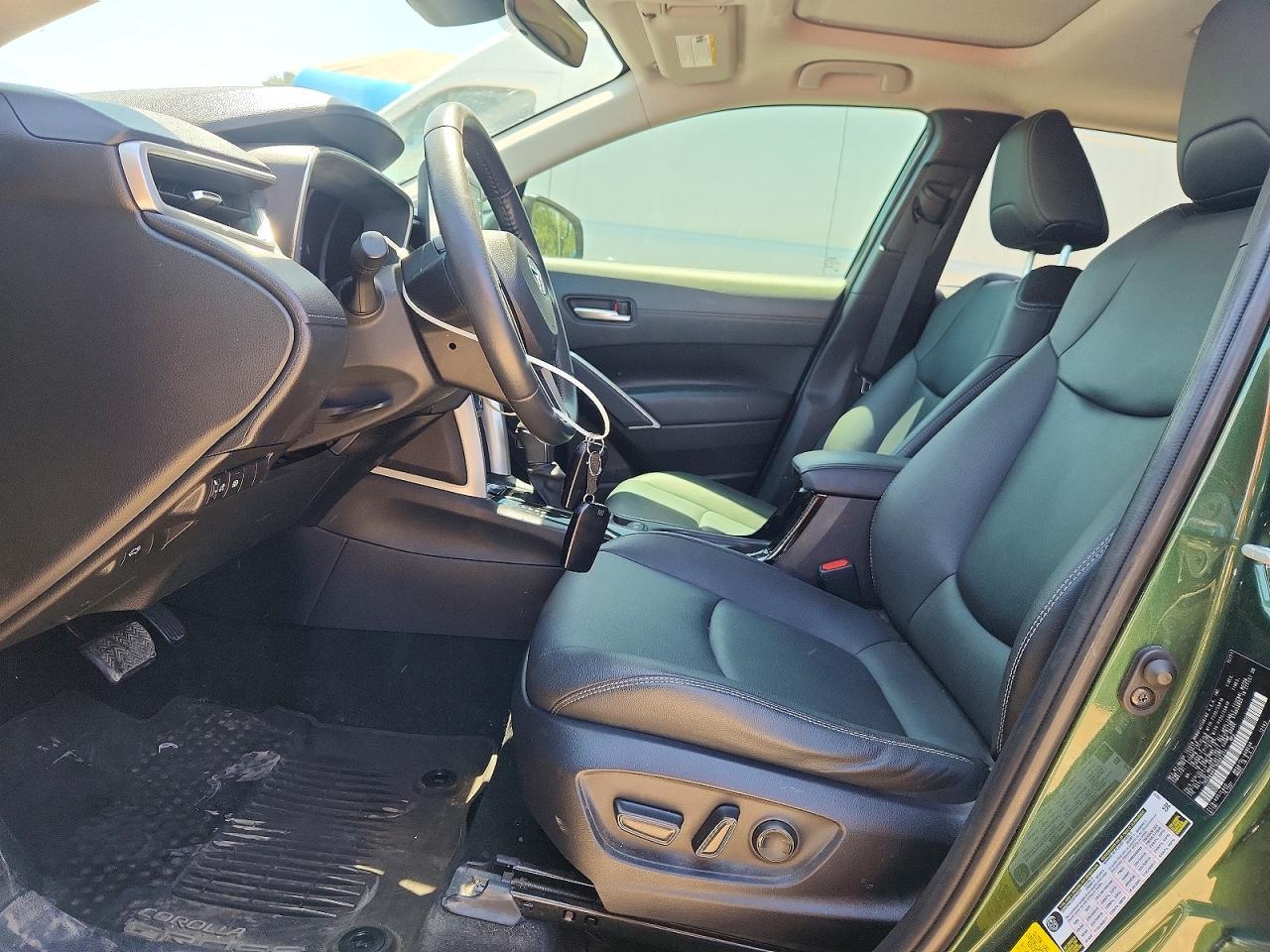 2022 Toyota Corolla Cross Xle - Image 7