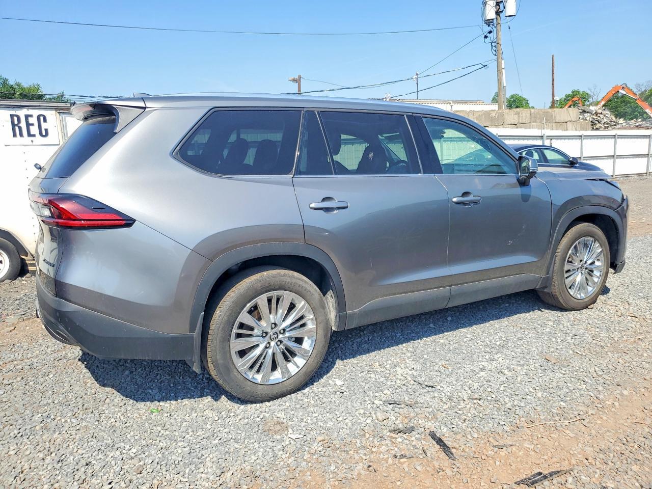 2025 Toyota Grand Highlander Platinum - Фото 3