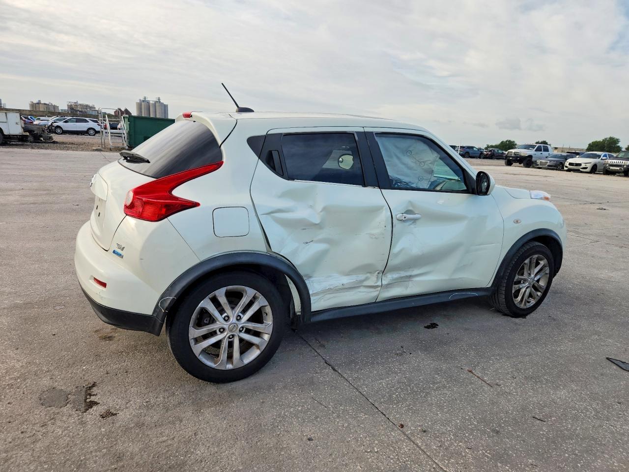 2012 Nissan Juke S - Фото 3