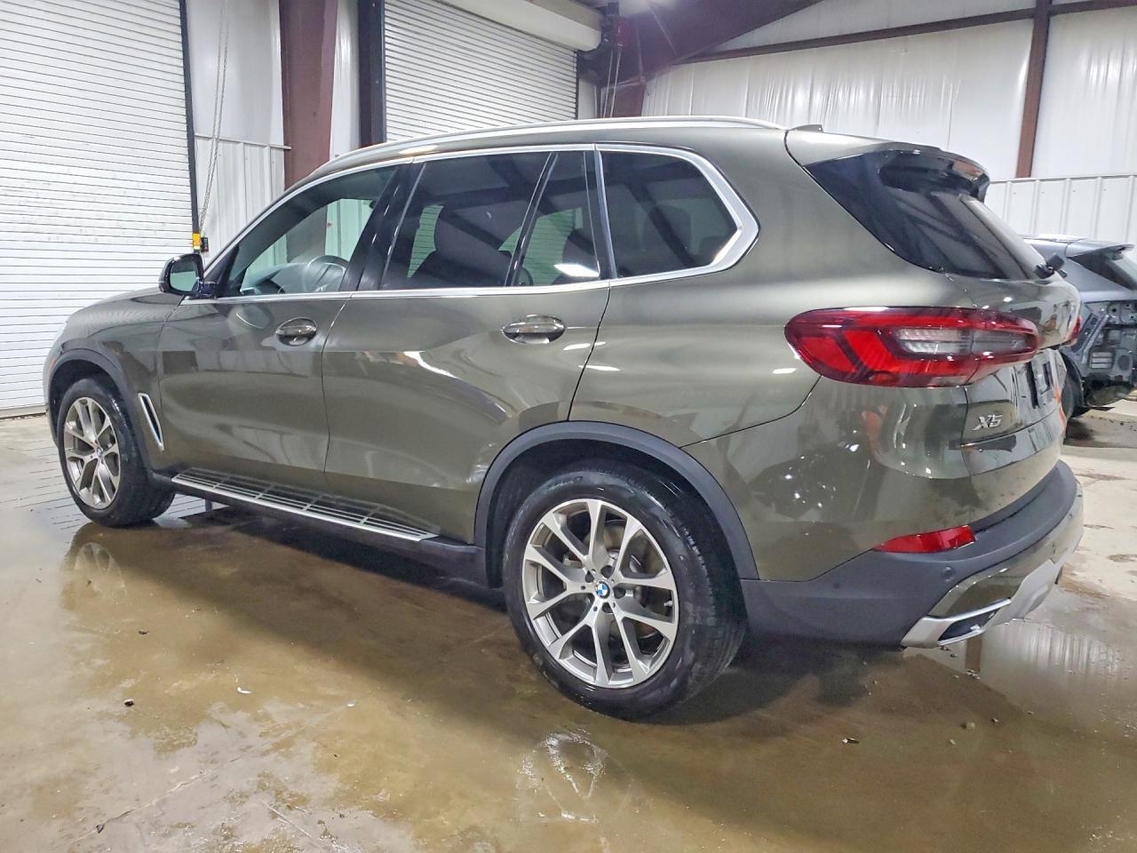 2022 BMW X5 xDrive40I - Image 2