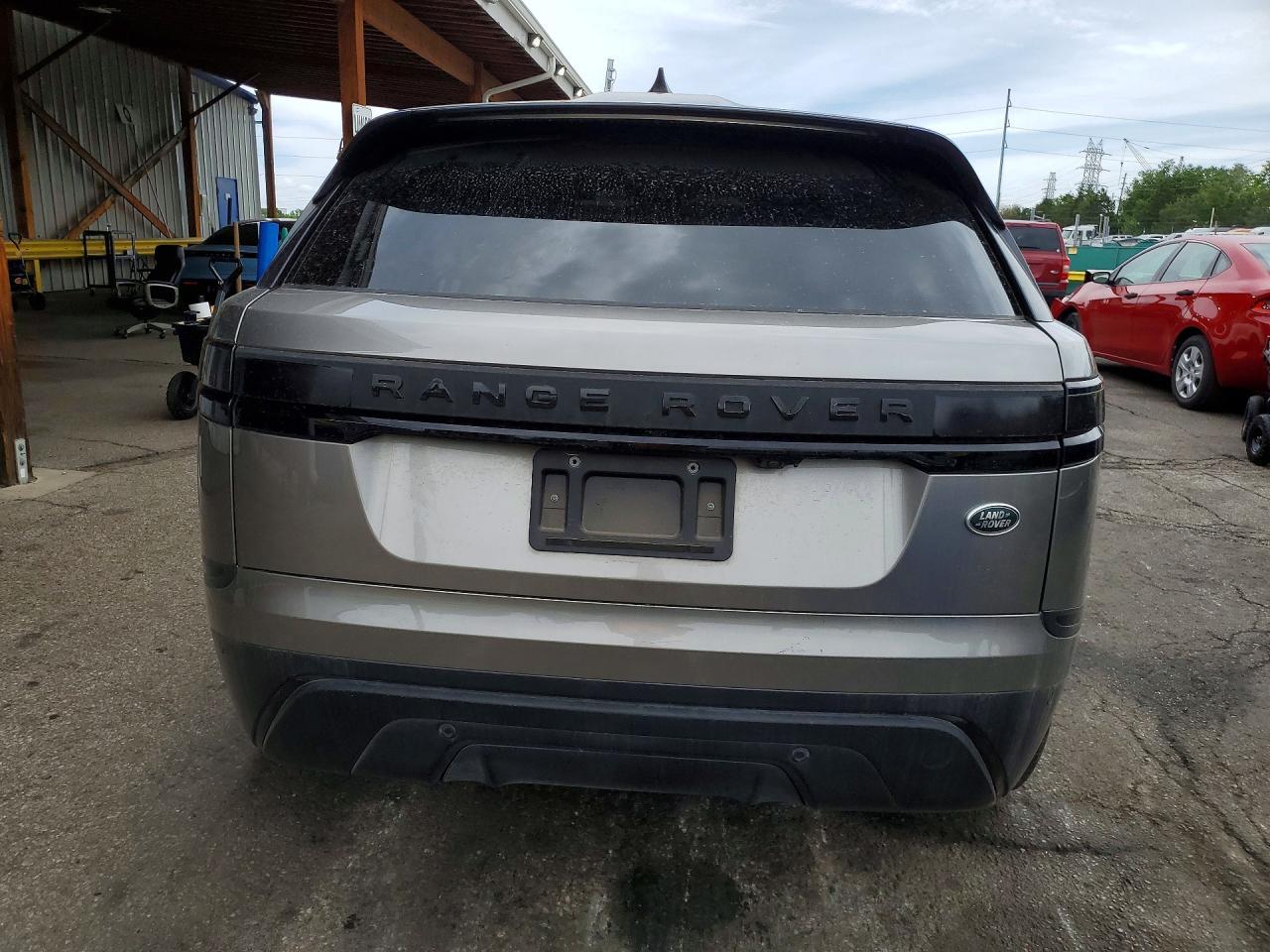 2018 Land Rover Range Rover Velar S - Image 6