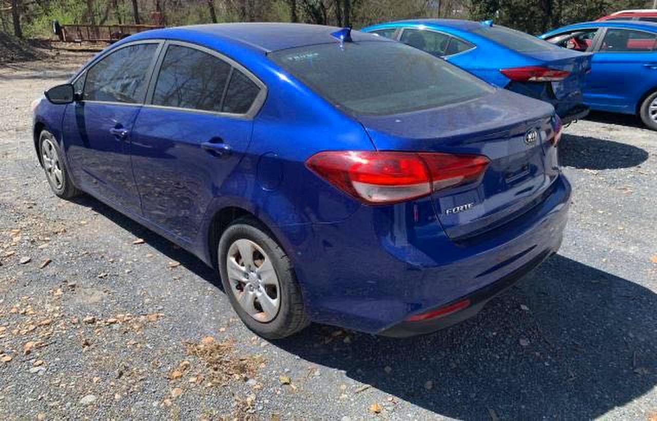 2017 Kia Forte Lx - Image 3