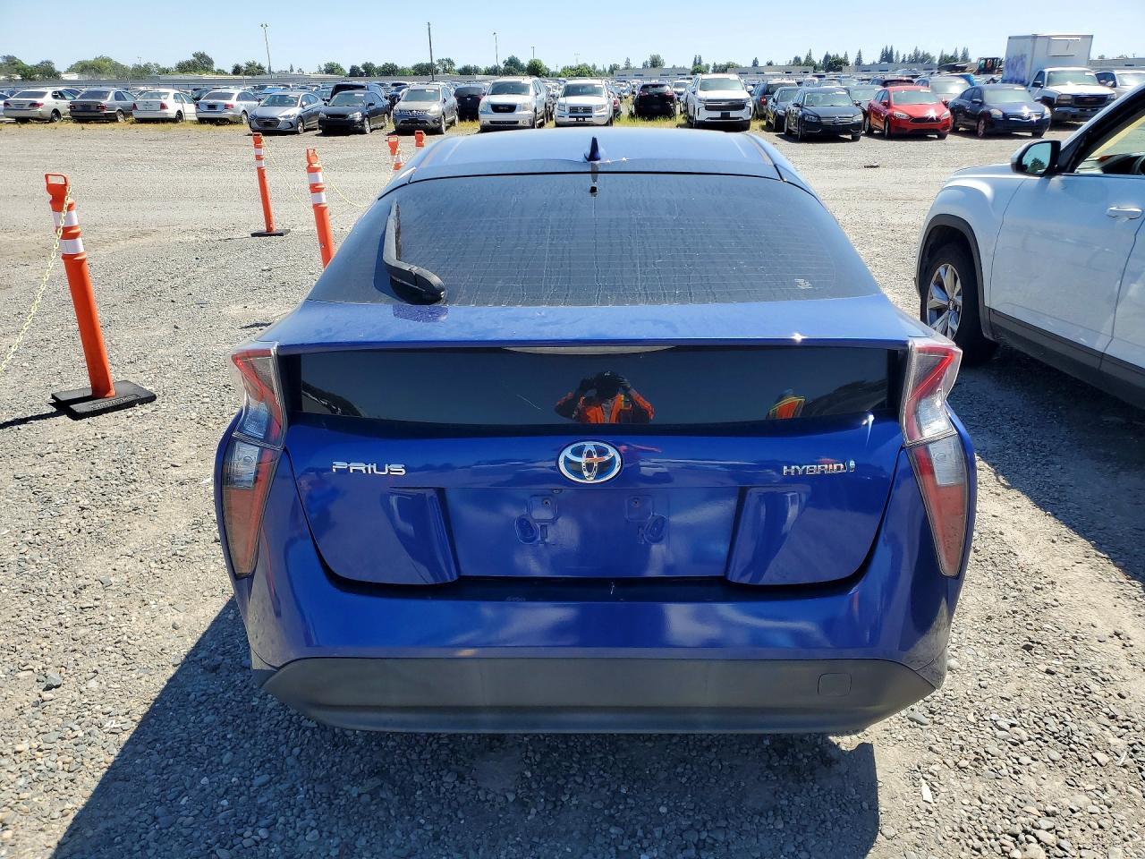 2017 Toyota Prius One - Фото 6