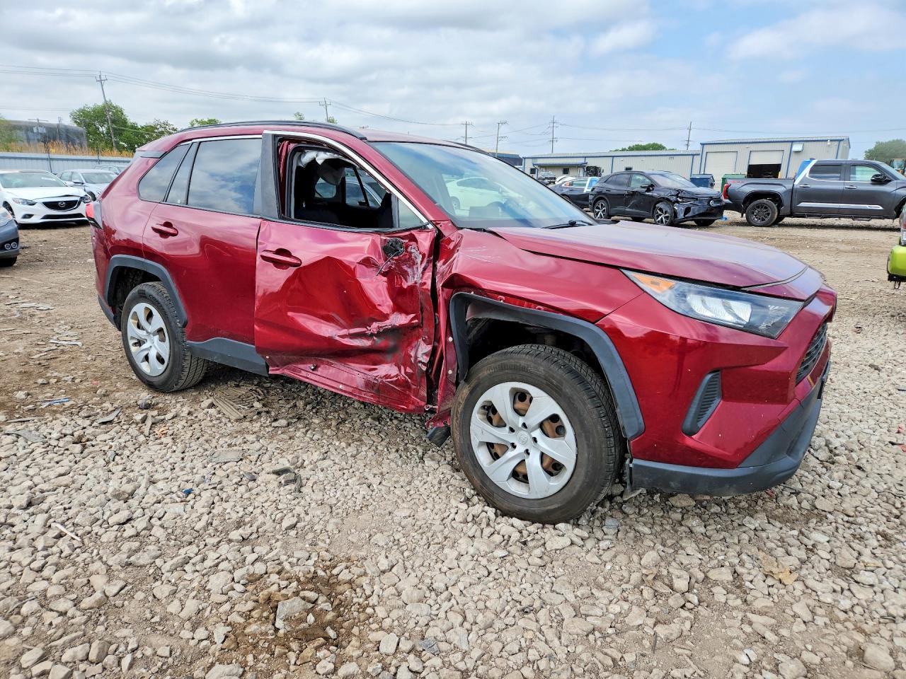 2019 Toyota Rav4 Le - Image 4