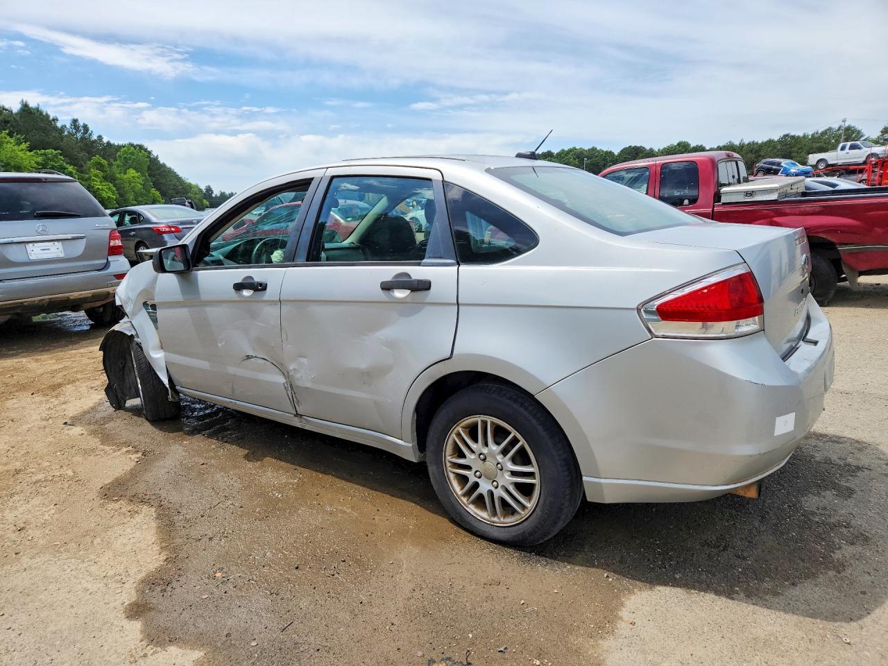 2008 Ford Focus Se - Фото 2