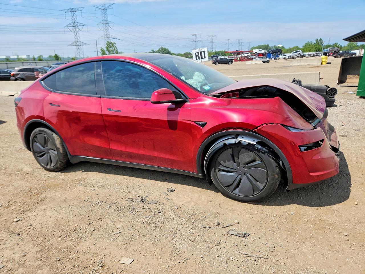 2026 Tesla Model Y - Фото 4