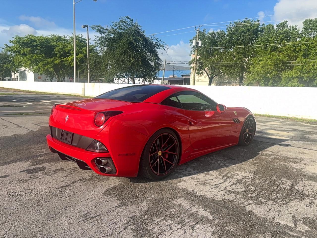 2012 Ferrari California - Фото 4