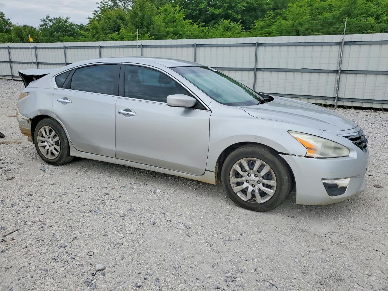 2013 Nissan Altima - Image 4