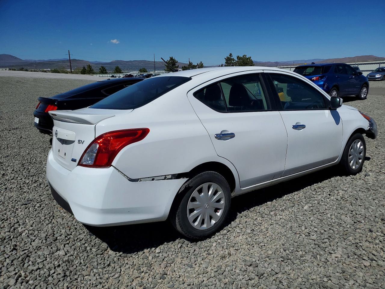 2015 Nissan Versa 1.6 Sv - Фото 3