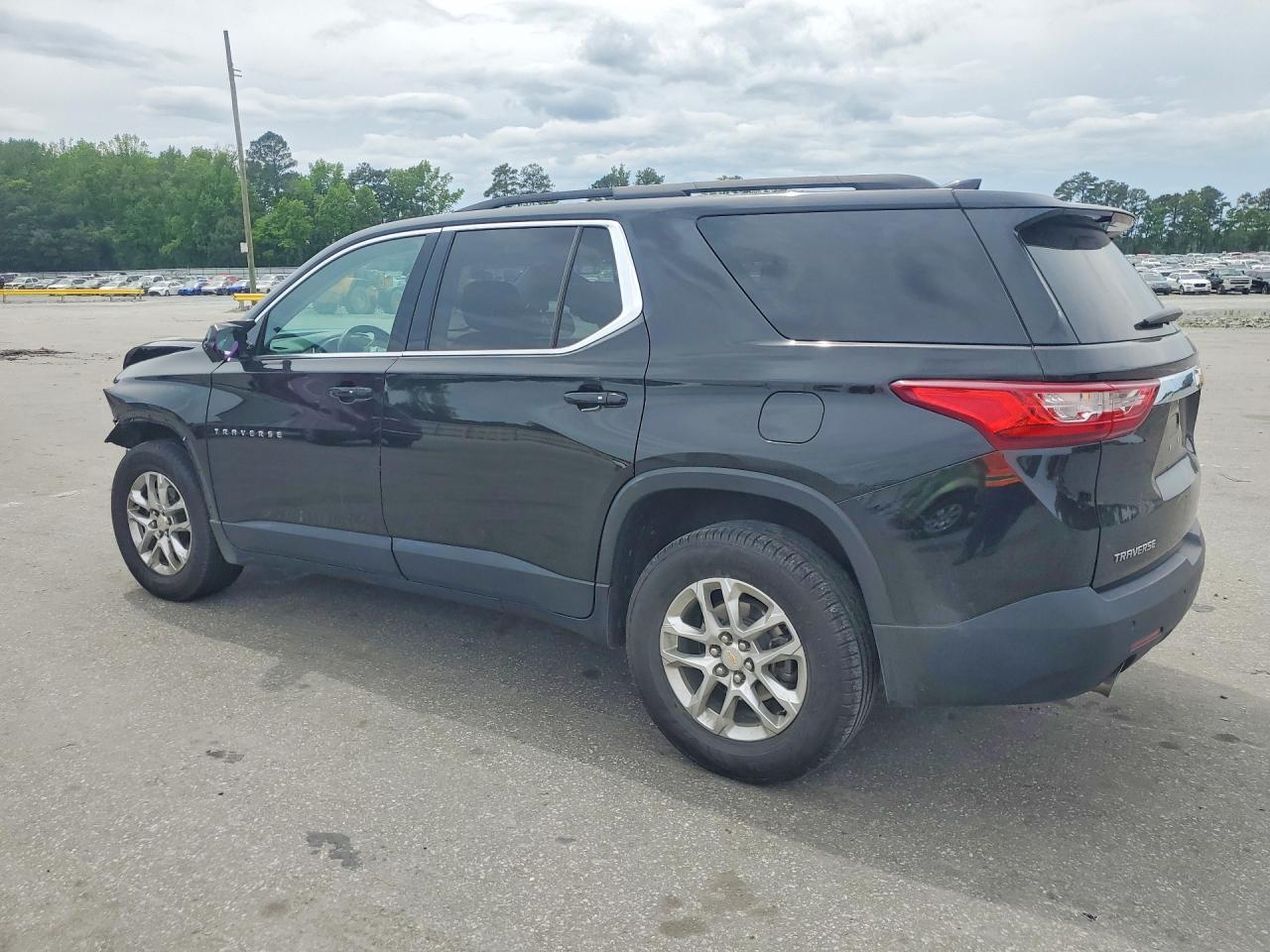 2019 Chevrolet Traverse Lt - Фото 2