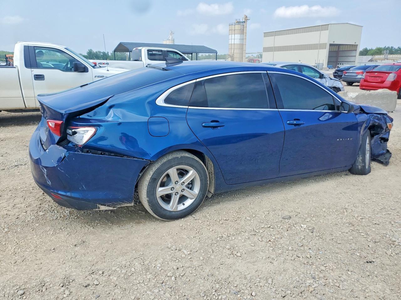 2019 Chevrolet Malibu Ls - Фото 3