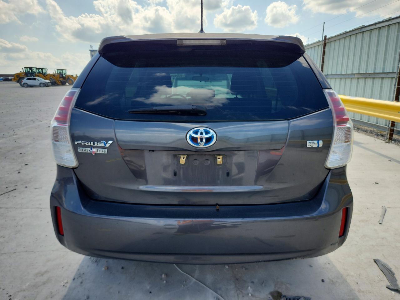 2015 Toyota Prius V Two - Фото 6