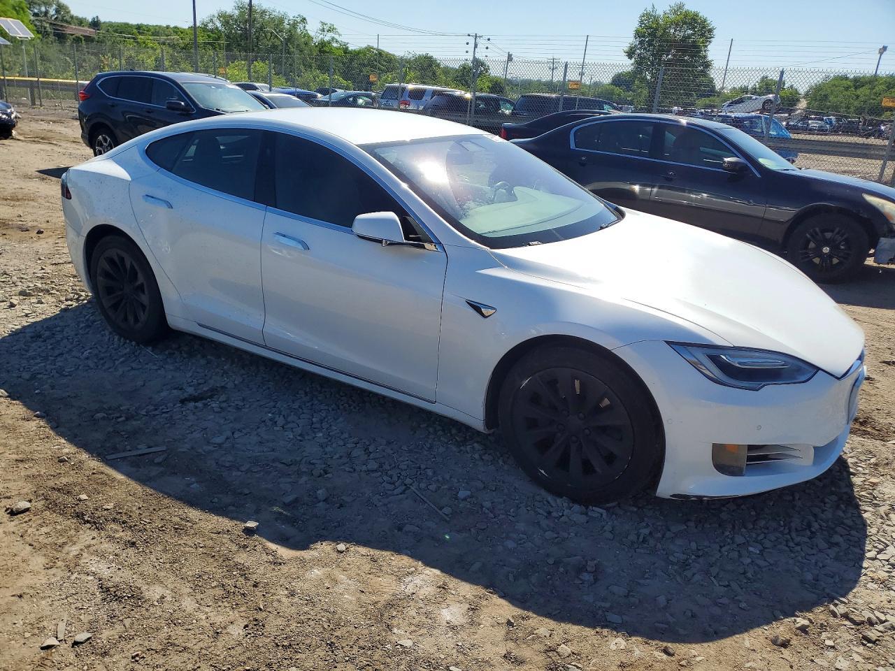 2017 Tesla Model S - Image 4
