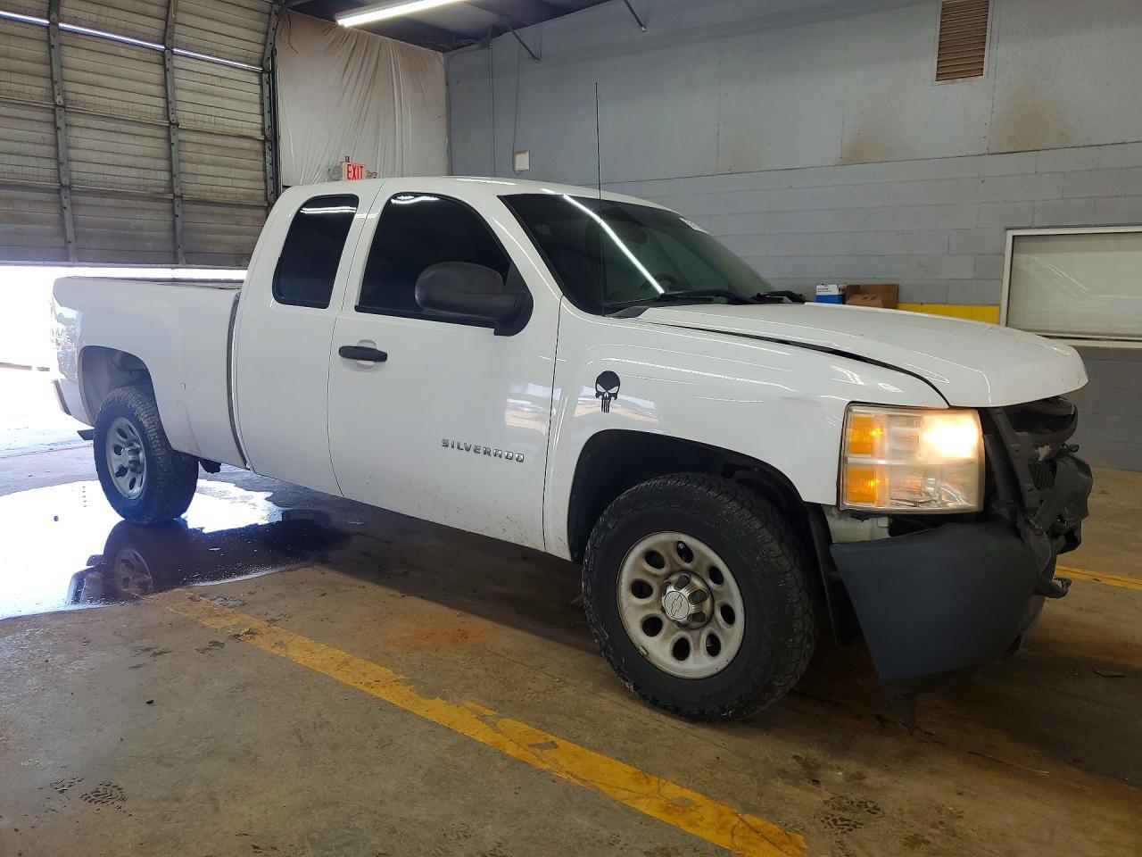 2010 Chevrolet Silverado C1500 - Фото 4
