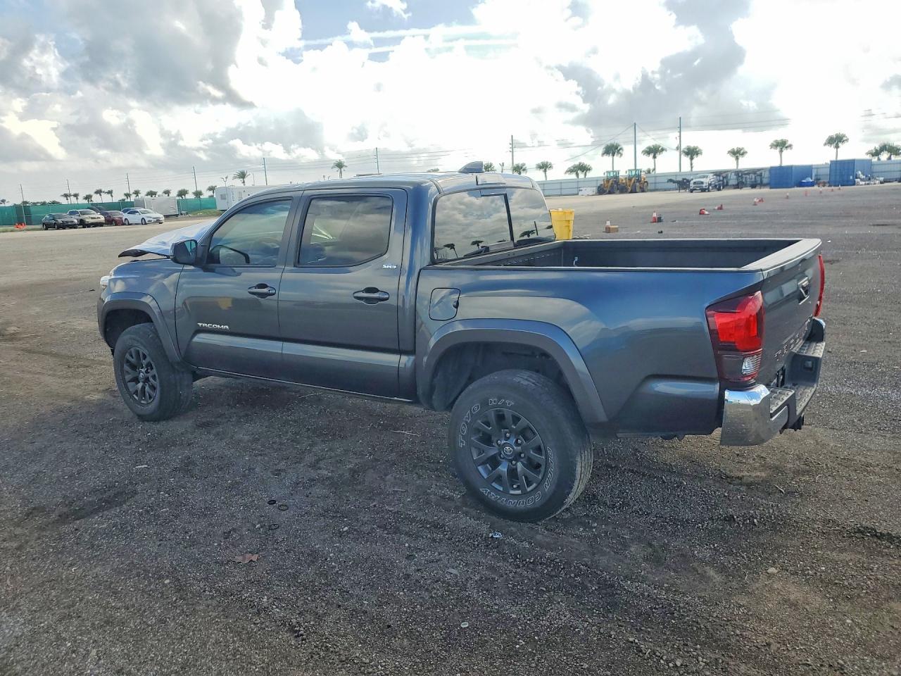 2021 Toyota Tacoma Sr5 V6 - Фото 2