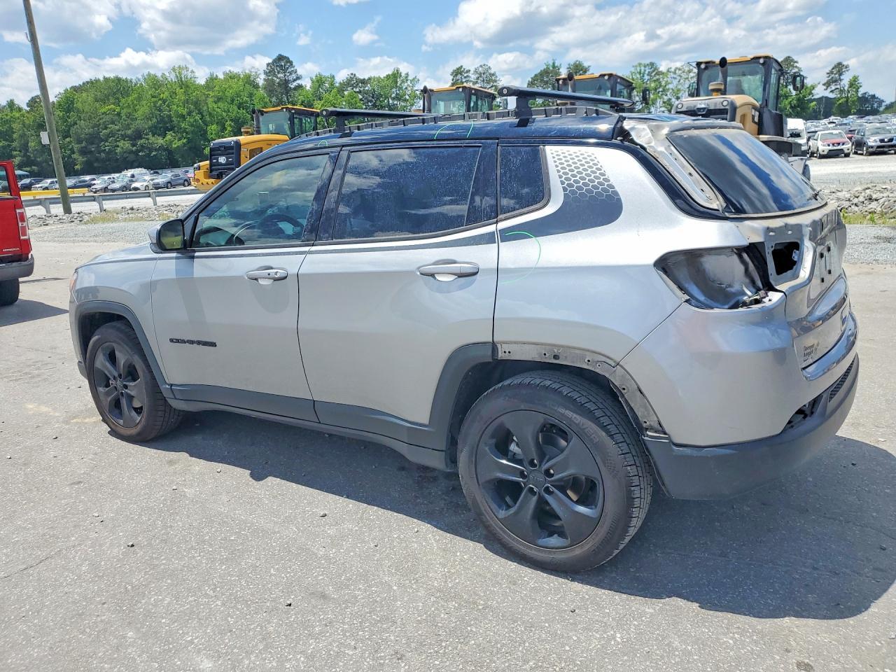 2021 Jeep Compass Latitude - Image 2