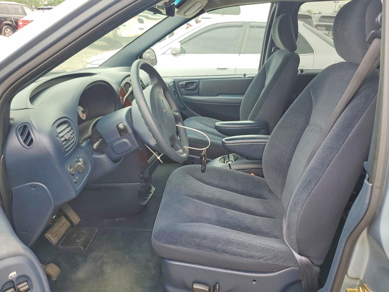 2003 Chrysler Town & Country Lx - Фото 7