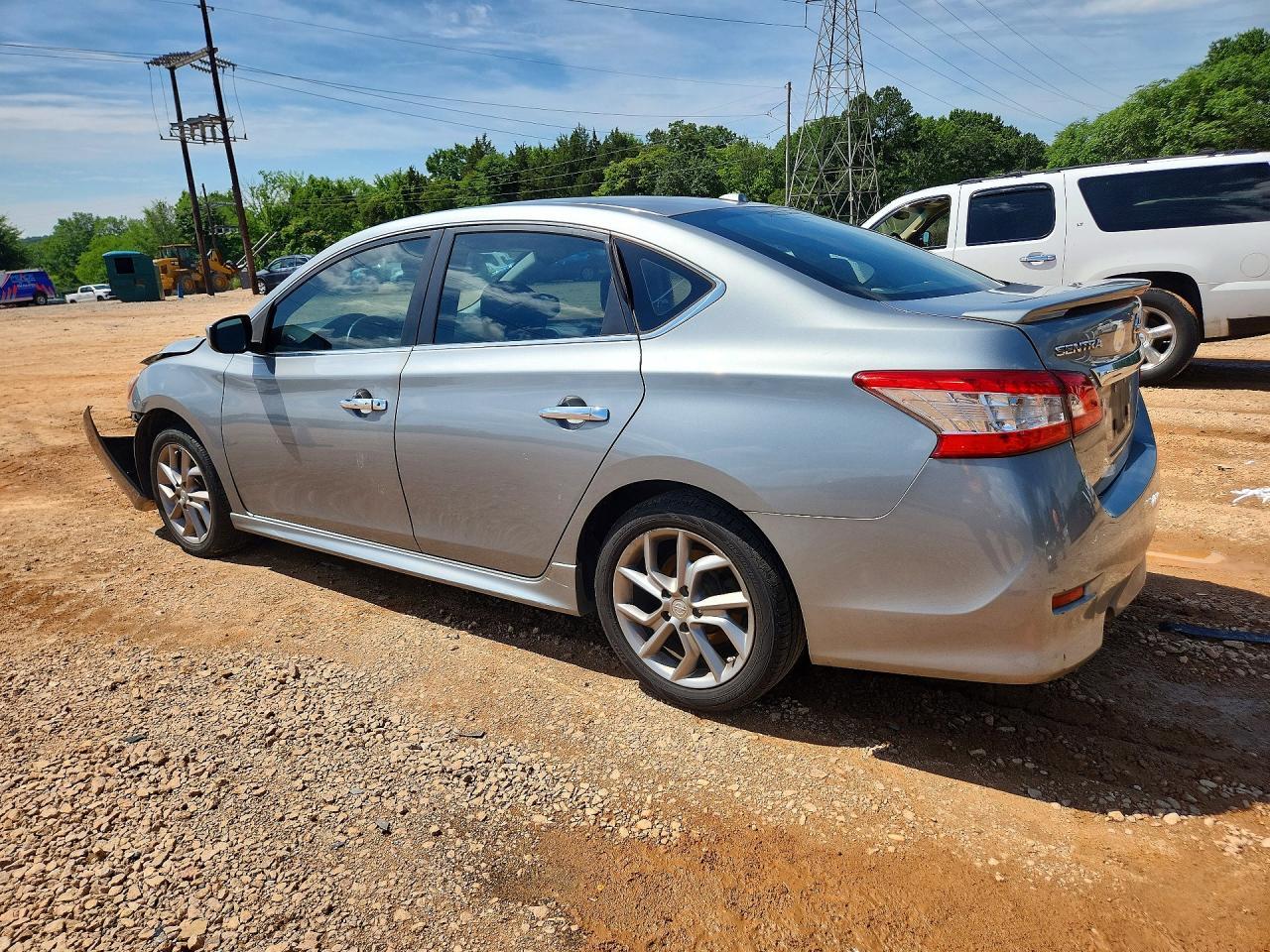 2014 Nissan Sentra Sr - Фото 2