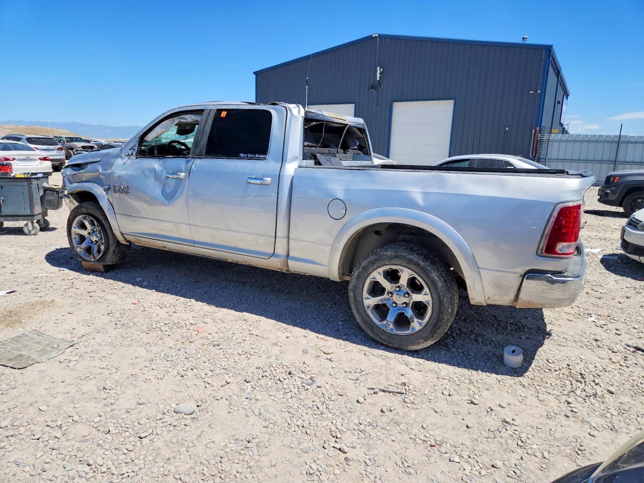 2016 Ram 1500 Laramie - Фото 2