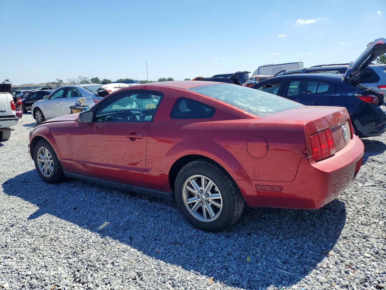 2006 Ford Mustang - Image 2