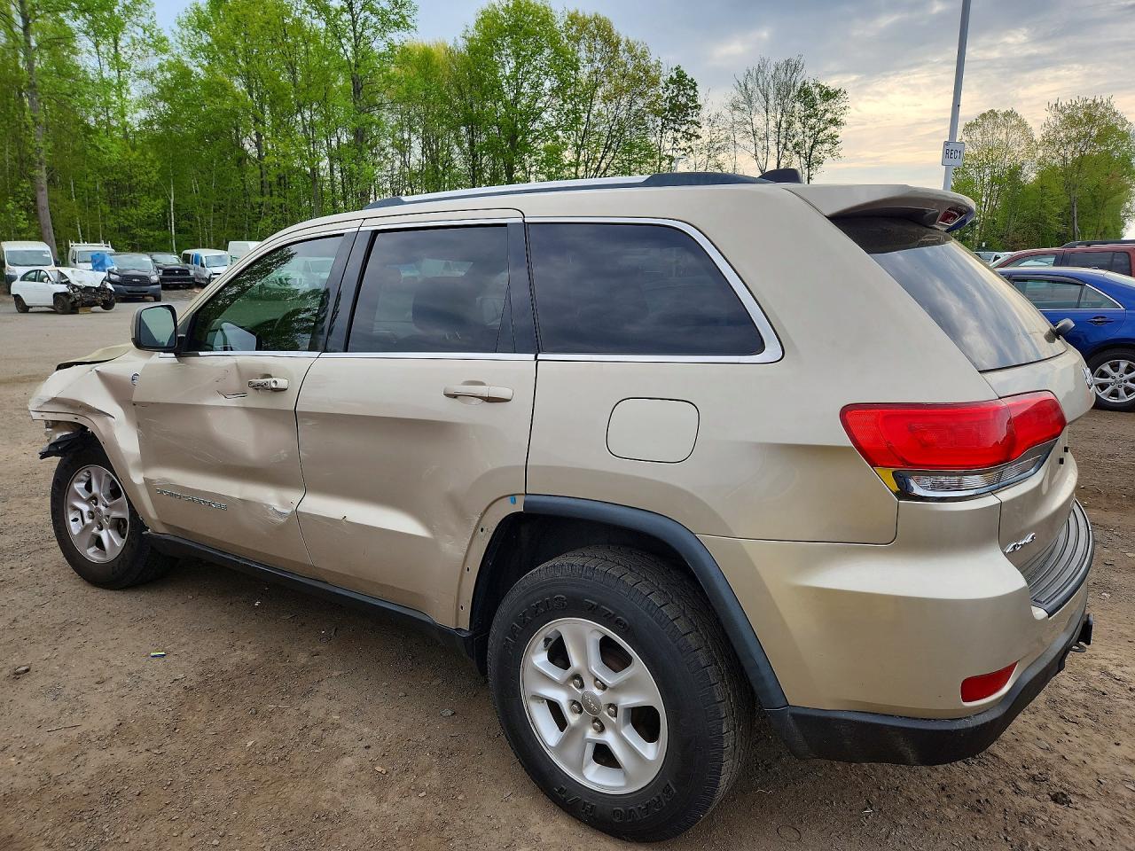 2014 Jeep Grand Cherokee Laredo - Фото 2