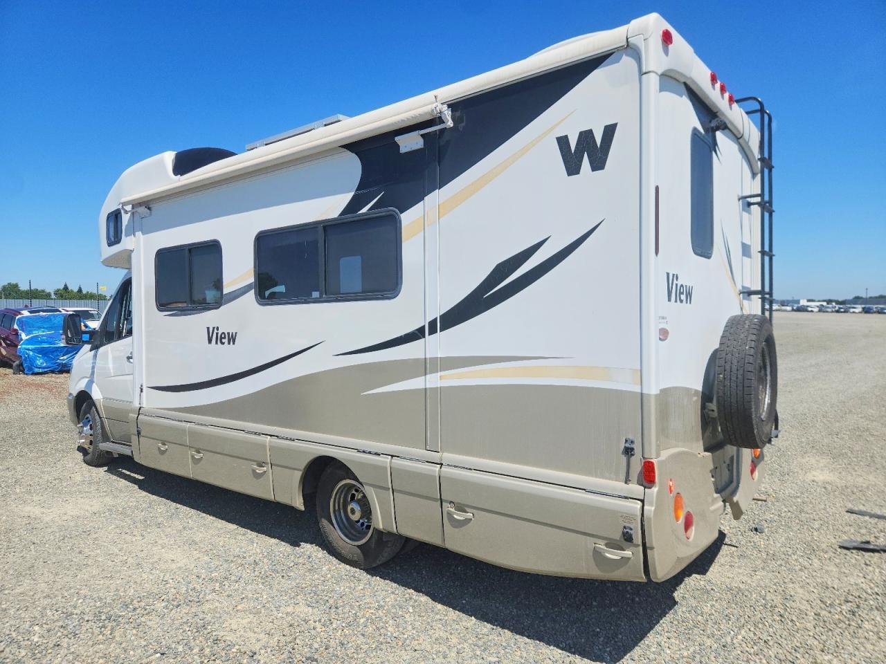2015 Mercedes Recreational Vehicle (Rv) - Image 3