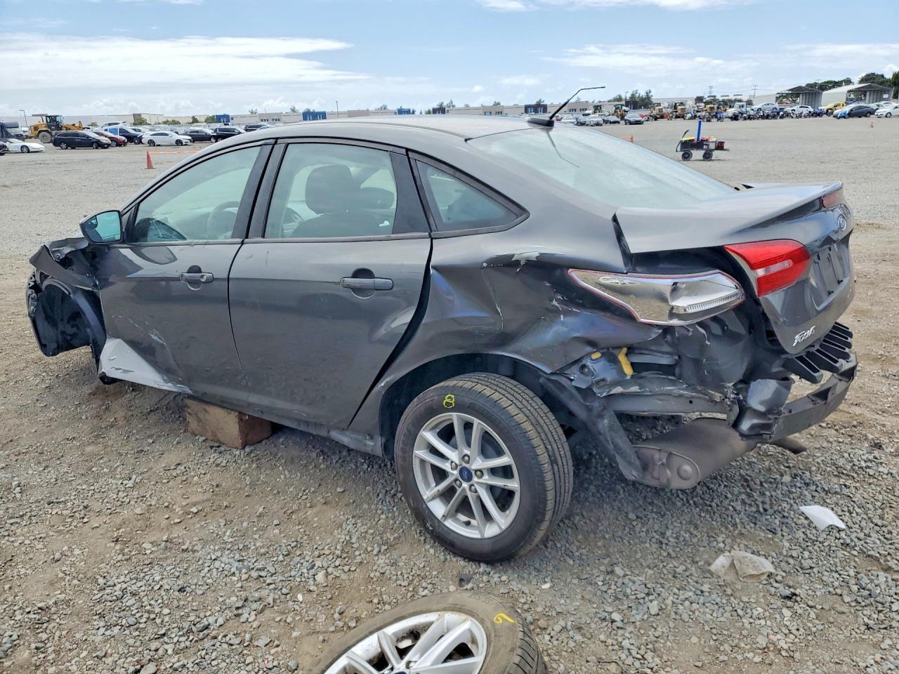 2018 Ford Focus Se - Фото 2