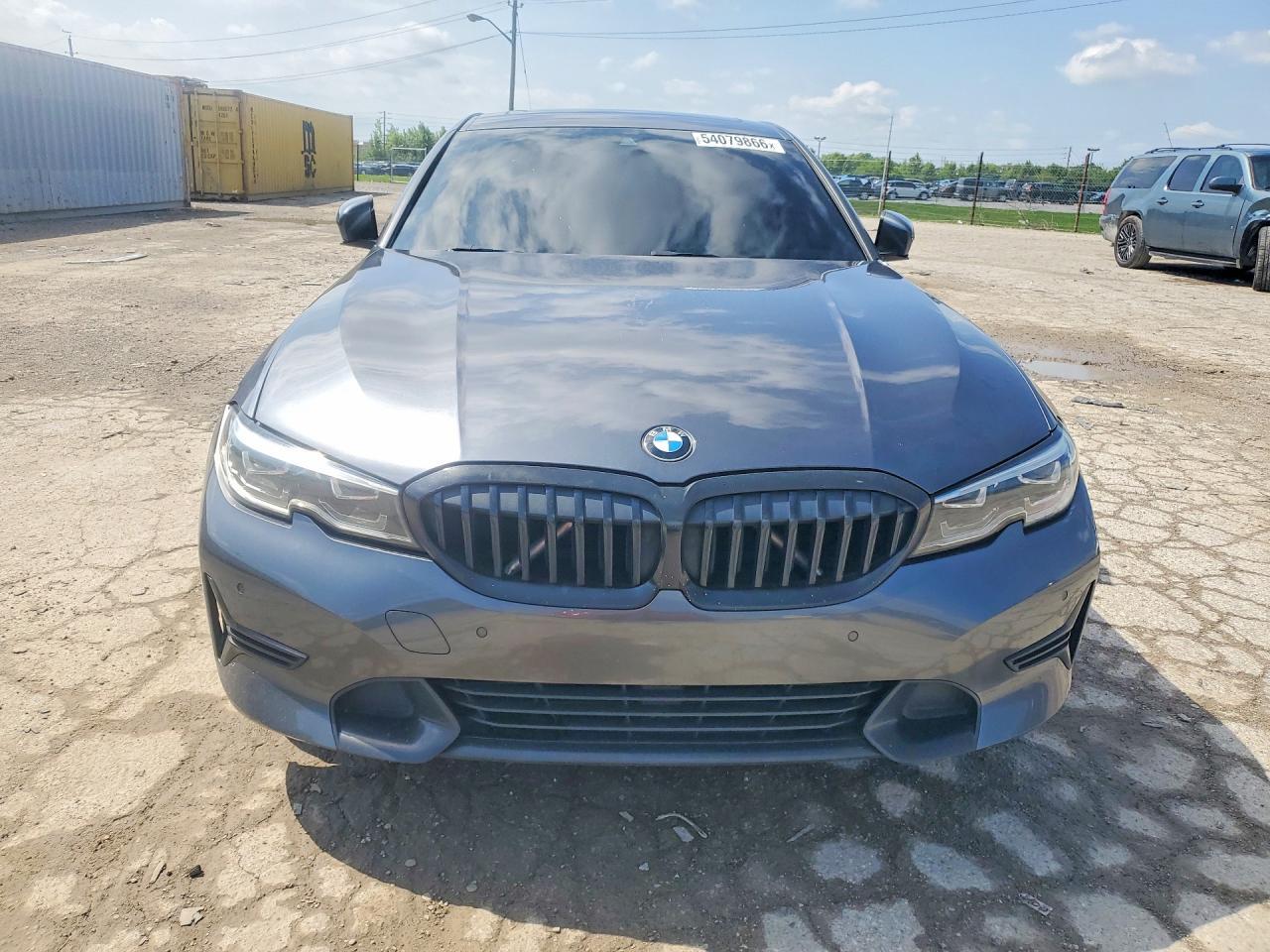 2021 BMW 330Xi - Image 5