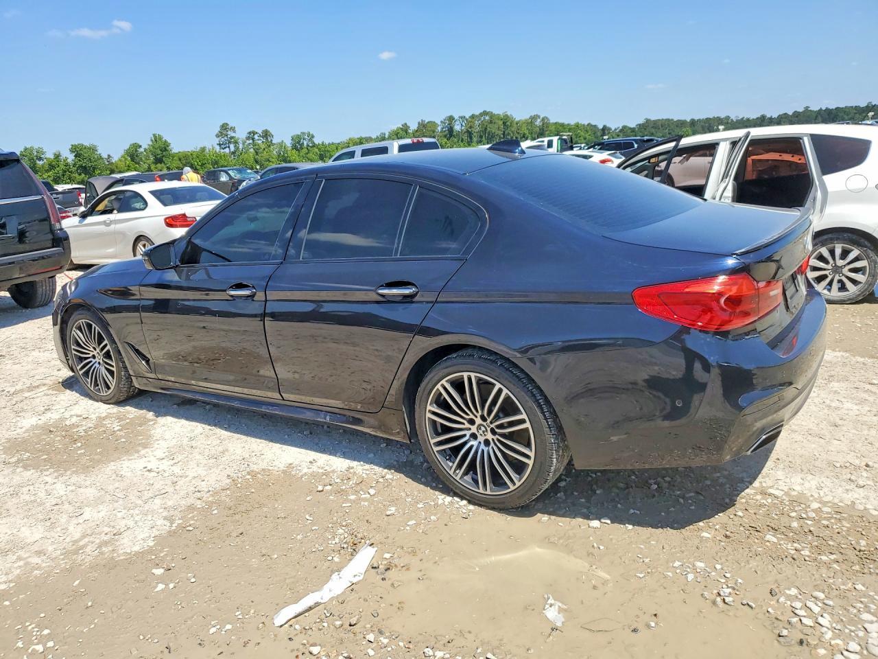 2018 BMW 540 - Image 2