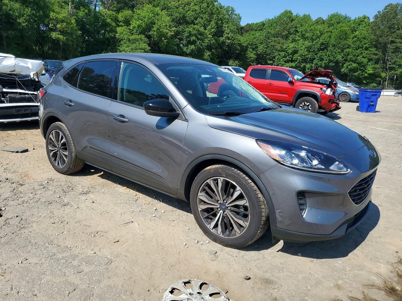2021 Ford Escape Se - Фото 4