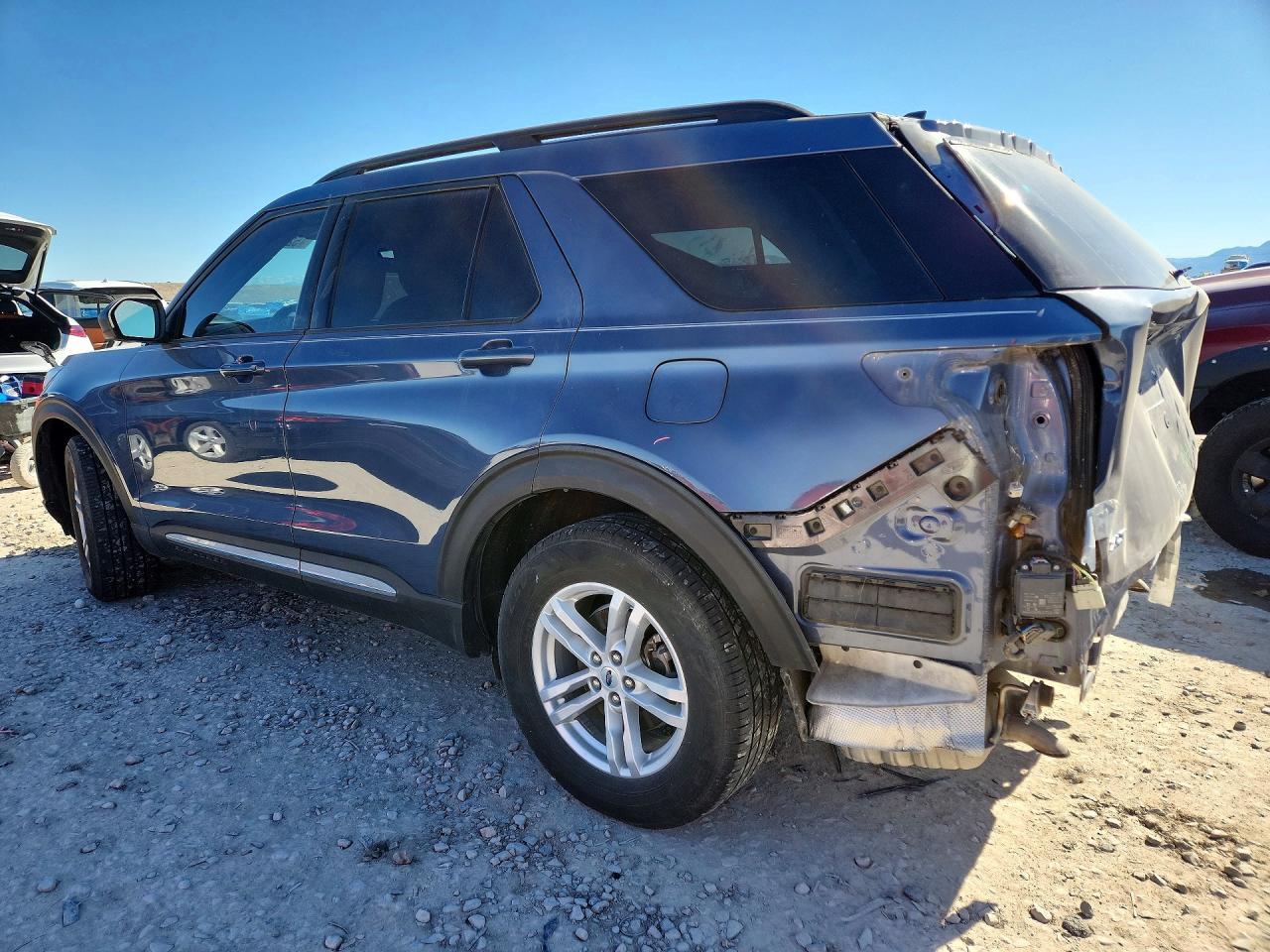 2021 Ford Explorer Xlt - Фото 2