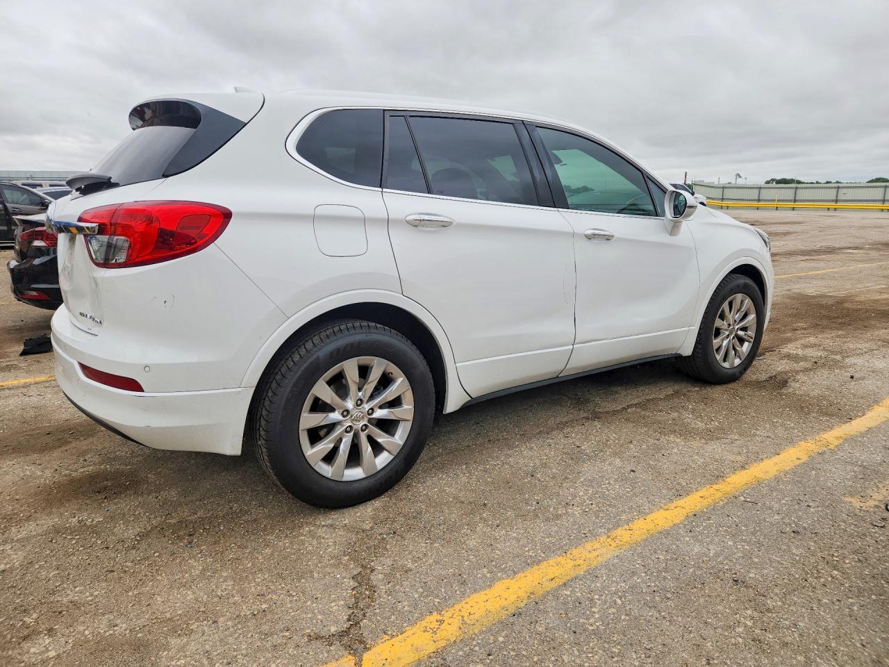 2017 Buick Envision Essence - Фото 3