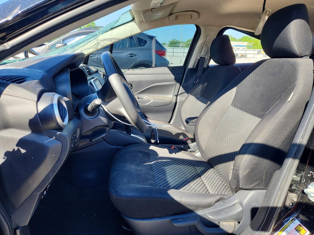 2020 Nissan Versa S - Фото 7