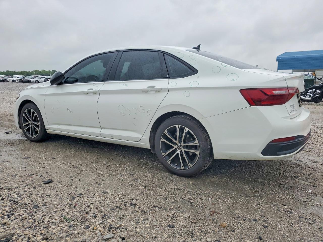 2022 Volkswagen Jetta Sport - Фото 2